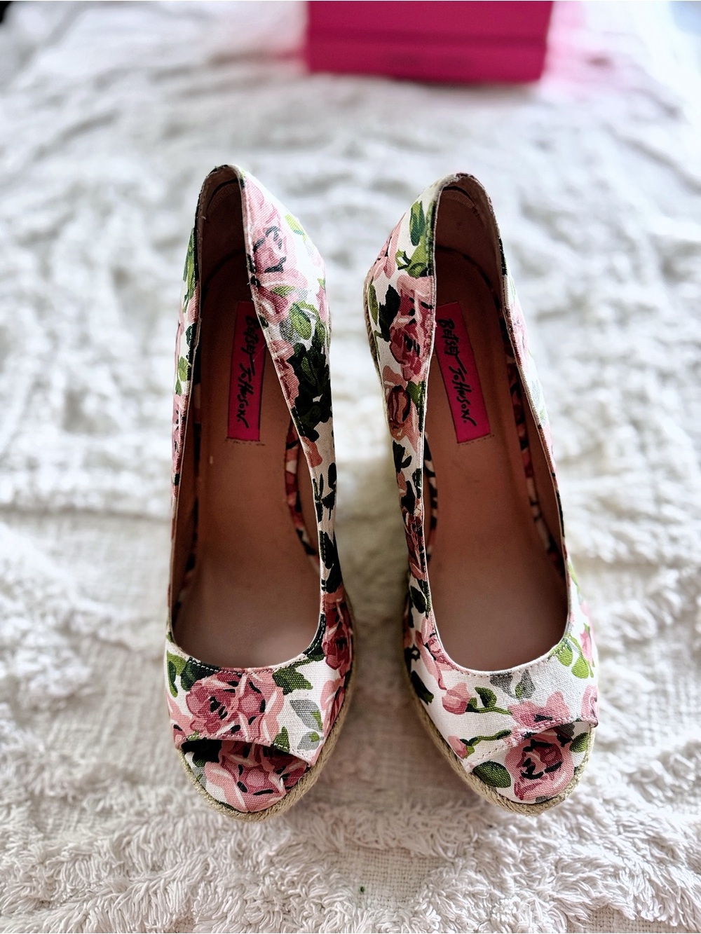 Betsey Johnson Valli Floral Espadrille Wedge Heels Pink Multi Size 7.5 - Picture 4 of 11